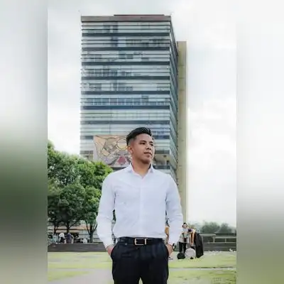 南宫正